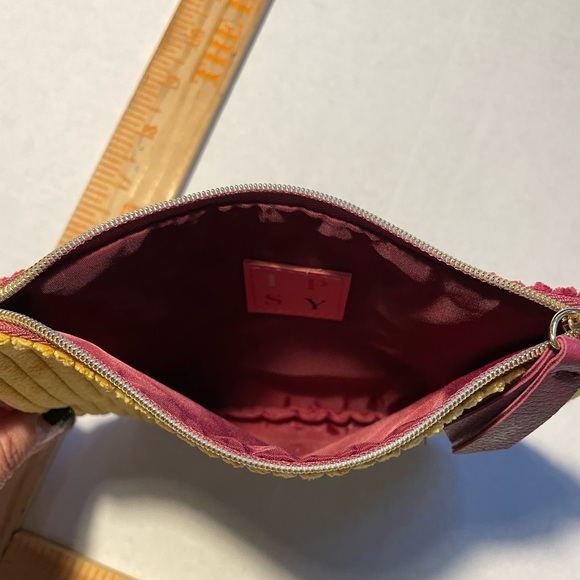 Ipsy makeup bag - Picture 3 of 3